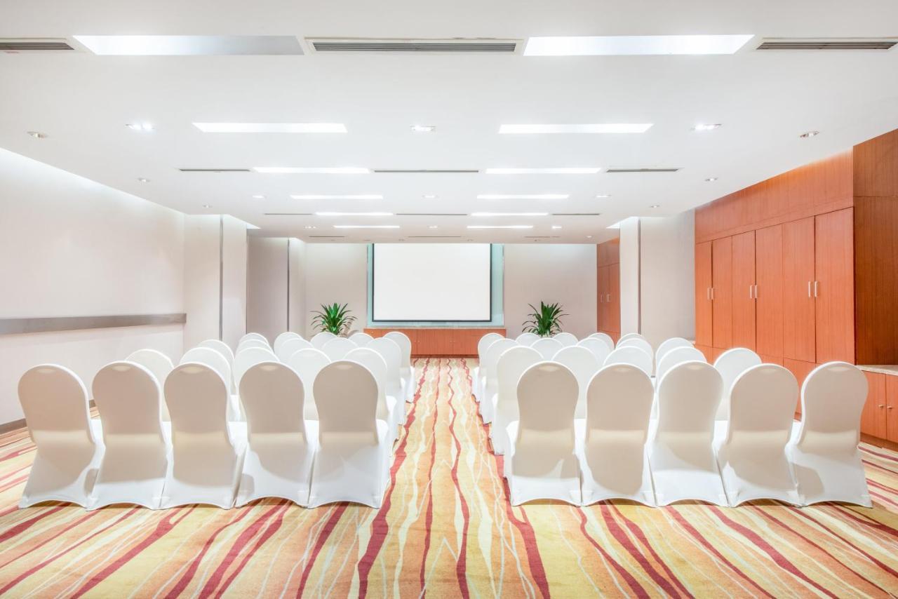 Nanjing Aqua City, An Ihg 5* Nanjing (Jiangsu)