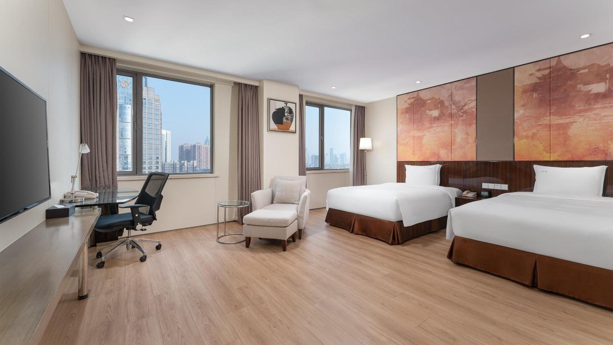 Nanjing Aqua City, An Ihg 5*