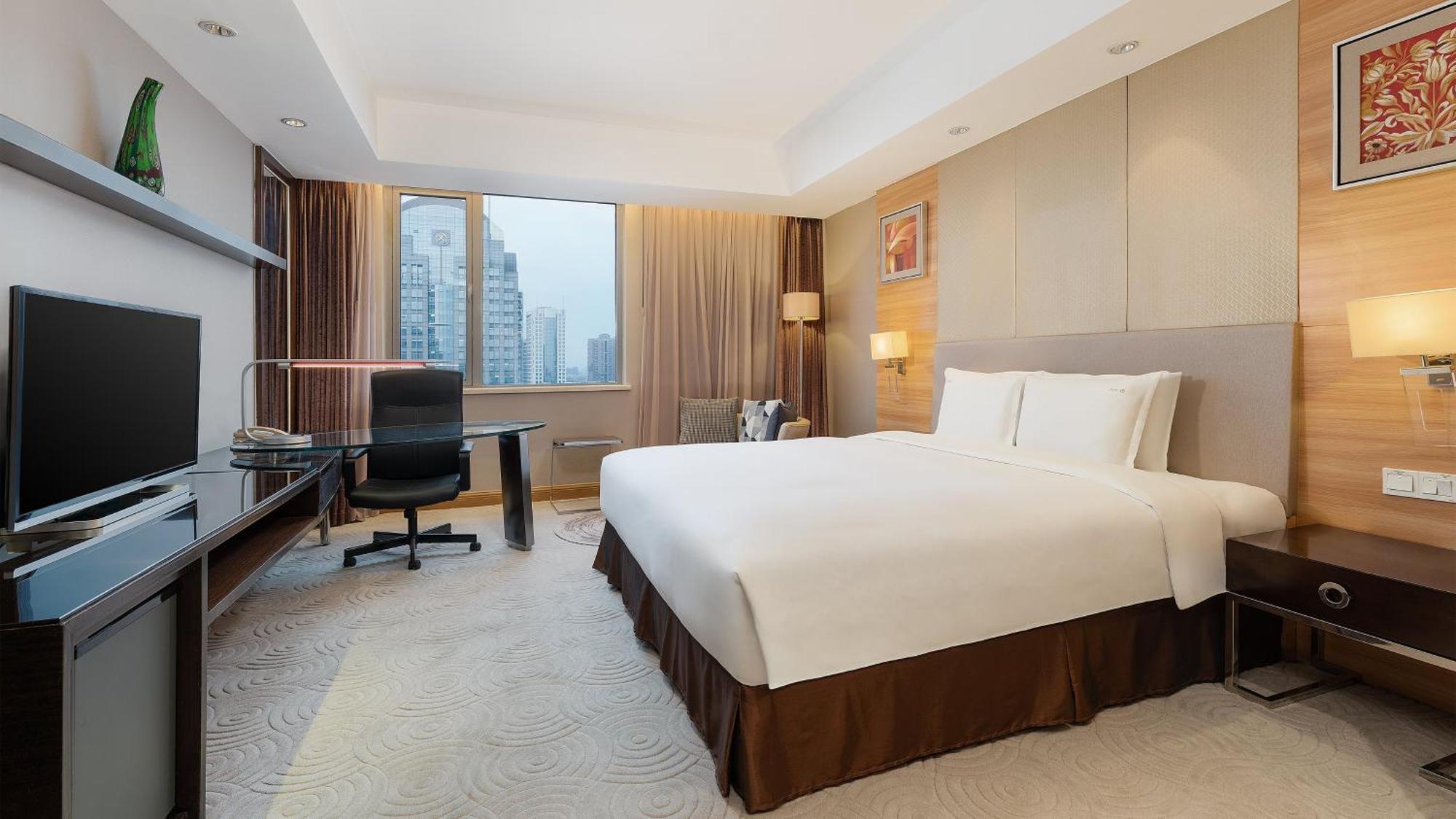 Hotel Nanjing Aqua City, An Ihg 5*